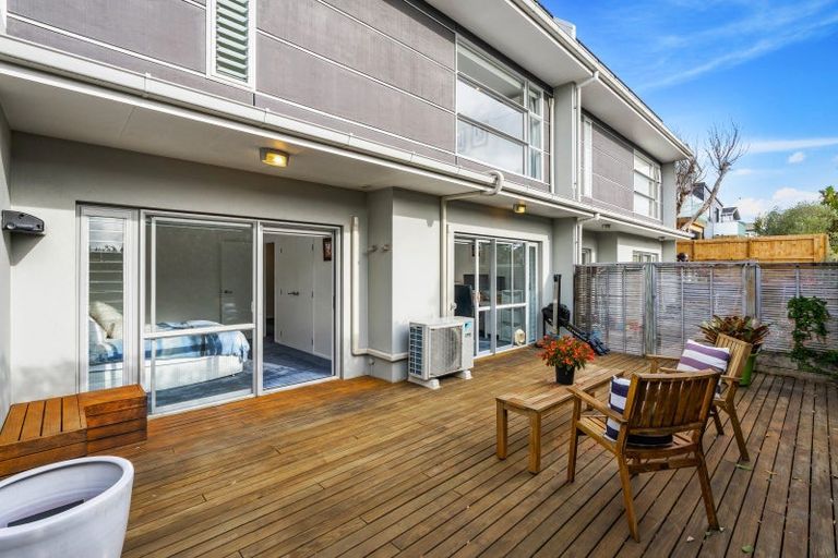 Photo of property in 9/49 Browns Road, Browns Bay, Auckland, 0630