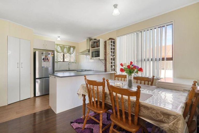 Photo of property in 4/48 Taitimu Drive, Weymouth, Auckland, 2103