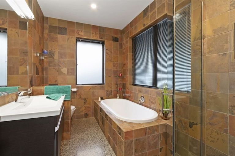 Photo of property in 45 Oakgrove Drive, Rangiora, 7400