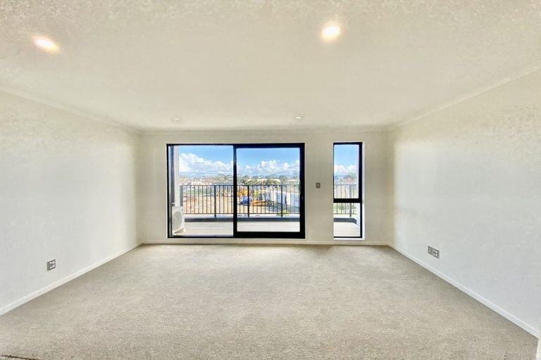 Photo of property in 3/1 Aperira Lane, Wiri, Auckland, 2104