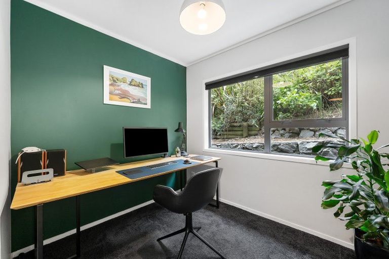 Photo of property in 15 Satara Crescent, Khandallah, Wellington, 6035