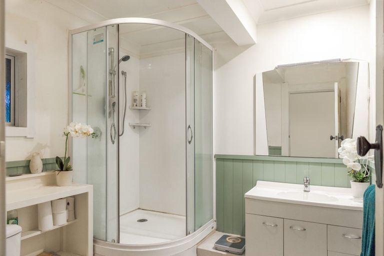 Photo of property in 370 Rimmer Road, Helensville, 0875