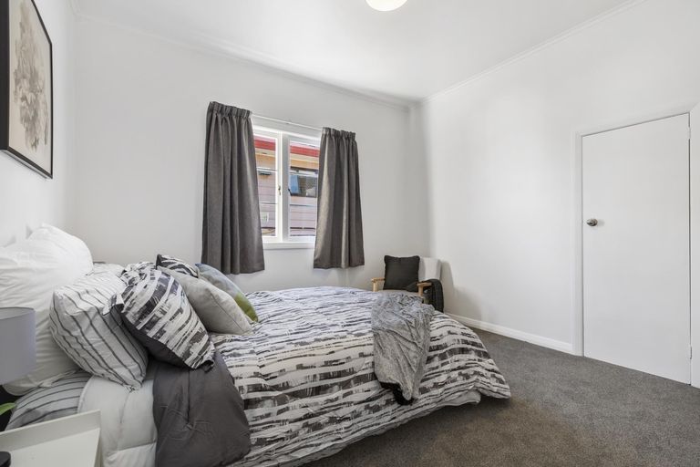 Photo of property in 1/62 Hillcrest Road, Papatoetoe, Auckland, 2025