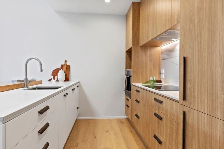 Photo of property in 1/12 Westmorland Rise, Bethlehem, Tauranga, 3110