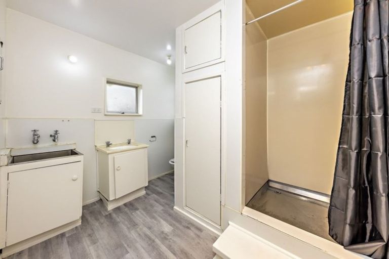 Photo of property in 22 Killington Crescent, Mangere, Auckland, 2022