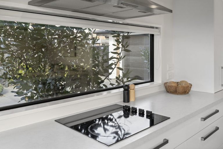 Photo of property in 25 Malaga Crescent, Harewood, Christchurch, 8051