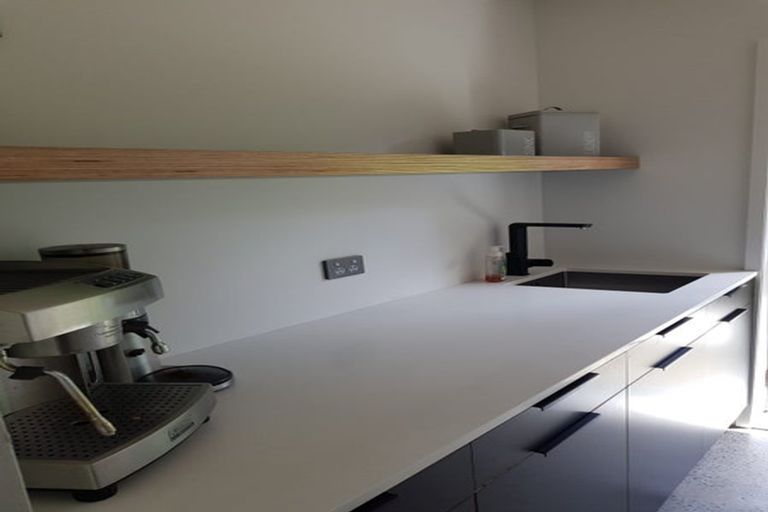 Photo of property in 23 William Bayes Place, Red Beach, 0932