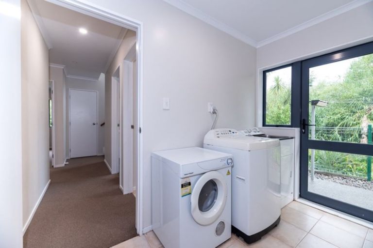 Photo of property in 4 Elder Place, Massey, Auckland, 0614