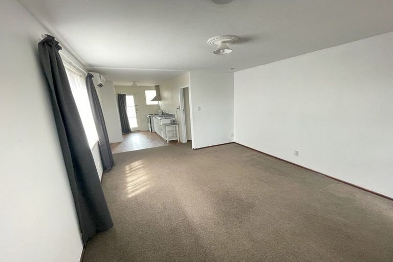 Photo of property in 2/100 Poulson Street, Addington, Christchurch, 8024