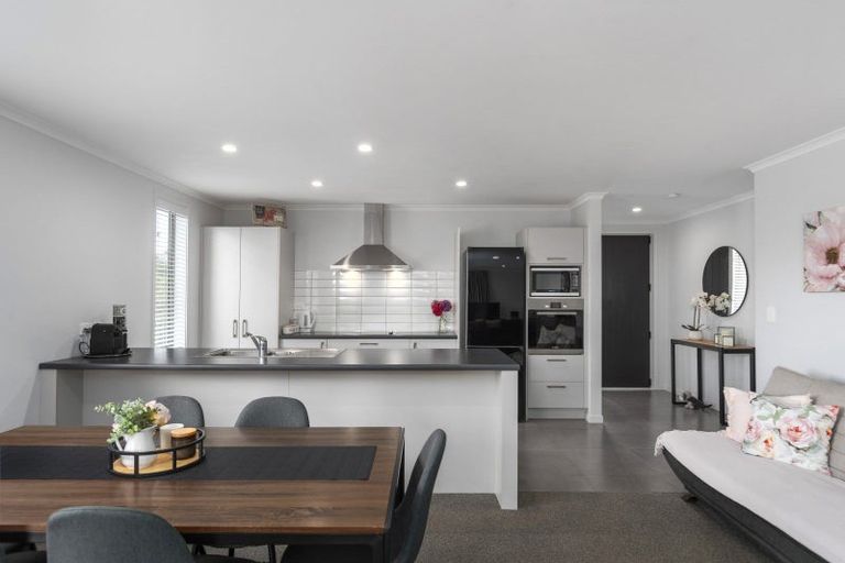 Photo of property in 2 Shannon Lane, Pyes Pa, Tauranga, 3112