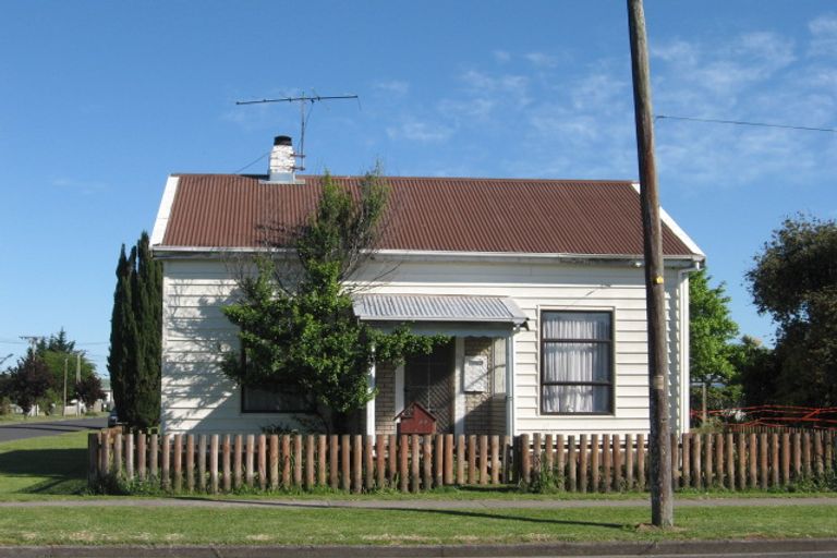 Photo of property in 33 Disraeli Street, Gisborne, 4010