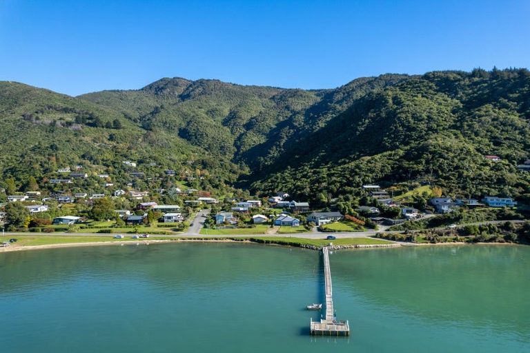 Photo of property in 3 Okiwa Place, Anakiwa, Picton, 7281