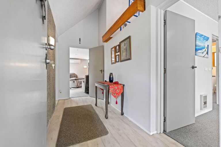 Photo of property in 743 Acacia Bay Road, Acacia Bay, Taupo, 3330