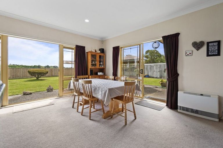 Photo of property in 35 Madison Avenue, Milson, Palmerston North, 4414
