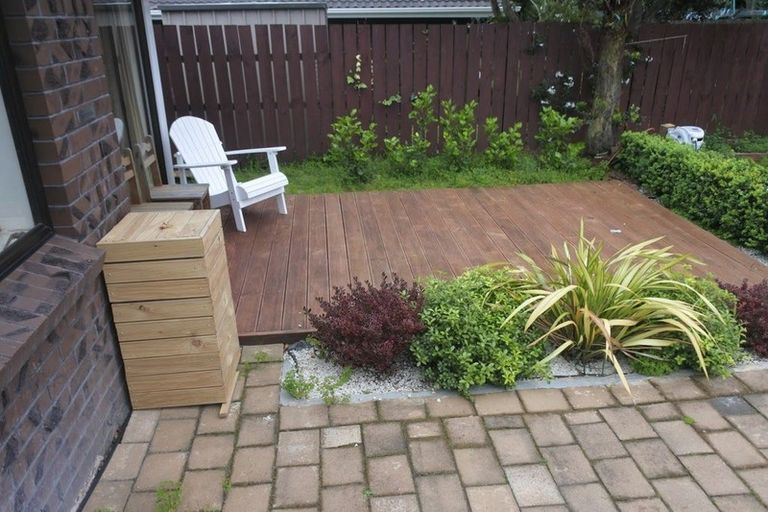 Photo of property in 110 Everglade Drive, Totara Heights, Auckland, 2105
