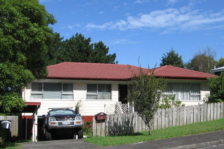 Photo of property in 4 Hanui Place, Massey, Auckland, 0614