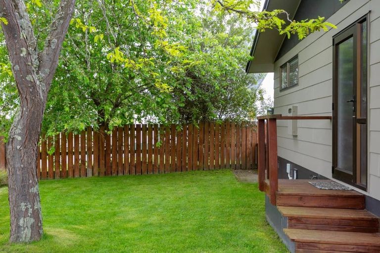 Photo of property in 19 Epping Place, Richmond Heights, Taupo, 3330