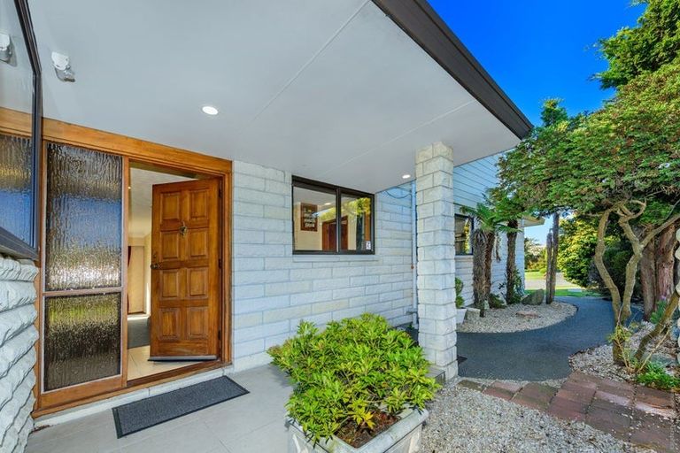 Photo of property in 32 Ben Nevis Drive, Broomfield, Christchurch, 8042