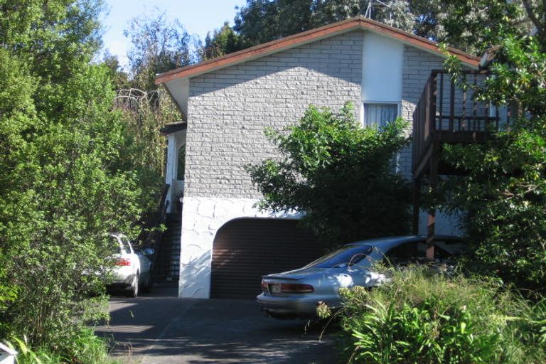 Photo of property in 2/13 Redwing Street, Browns Bay, Auckland, 0630