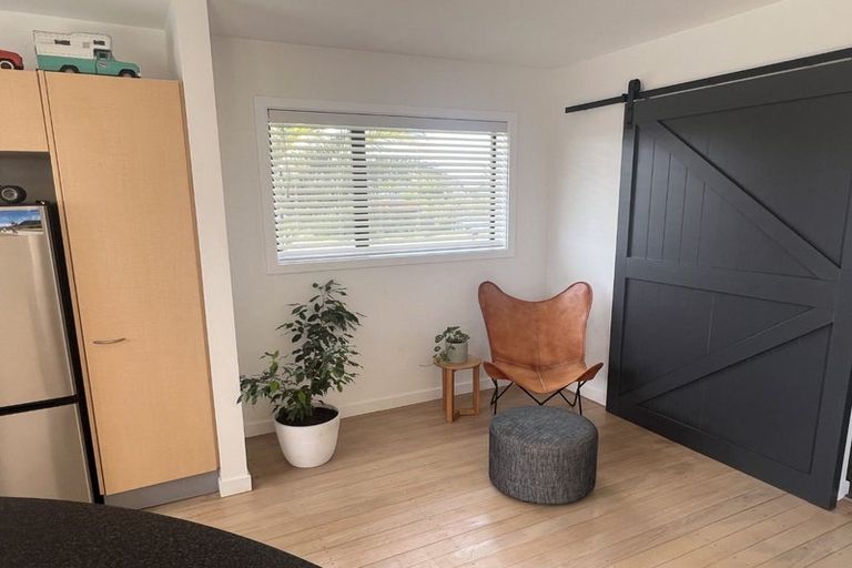 Photo of property in 13 Skerten Avenue, Hornby, Christchurch, 8042