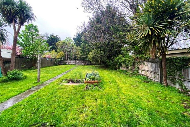 Photo of property in 2/10 Gordon Avenue, St Albans, Christchurch, 8014