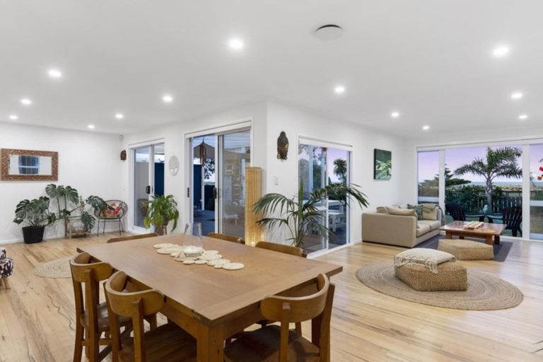 Photo of property in 1021b Papamoa Beach Road, Papamoa Beach, Papamoa, 3118
