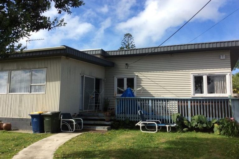 Photo of property in 23 Margan Avenue, New Lynn, Auckland, 0600