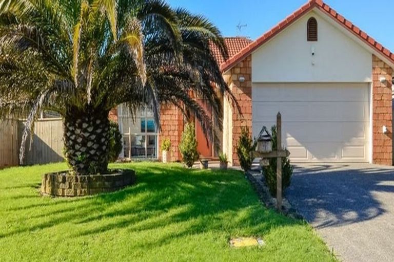 Photo of property in 34 Jadewynn Drive, Massey, Auckland, 0614