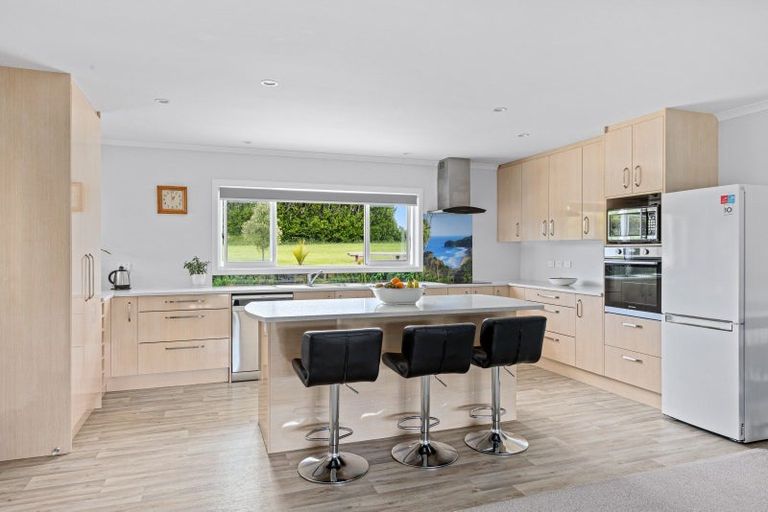 Photo of property in 429 Waitoki Road, Waitoki, Silverdale, 0994