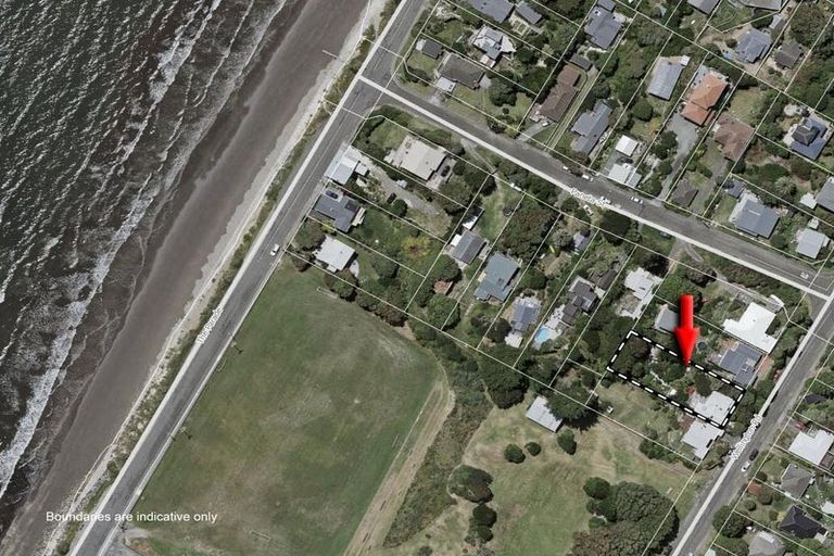 Photo of property in 121 Wellington Road, Paekakariki, 5034