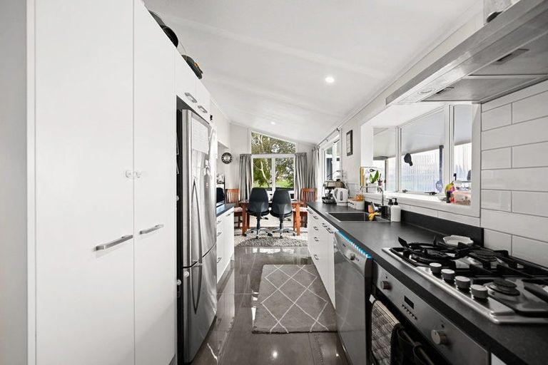 Photo of property in 28 Filmer Place, Melville, Hamilton, 3206