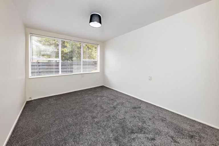 Photo of property in 22 Killington Crescent, Mangere, Auckland, 2022