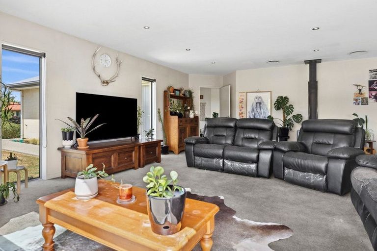 Photo of property in 30 Ash Avenue, Albert Town, Wanaka, 9305