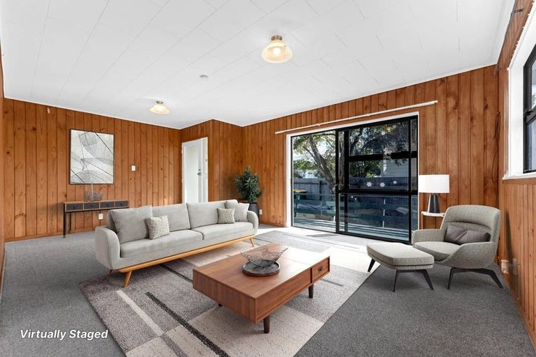 Photo of property in 16 Ulay Place, Clover Park, Auckland, 2019