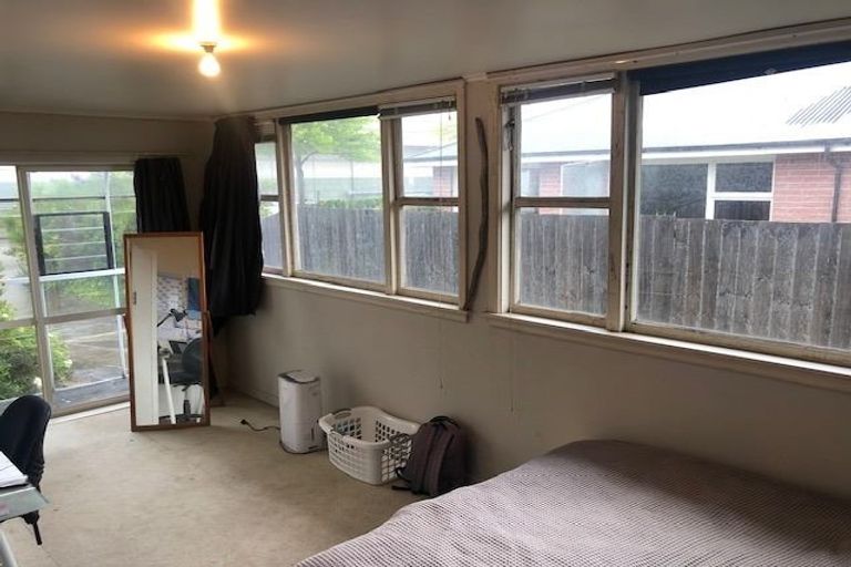 Photo of property in 15 Maxwell Street, Riccarton, Christchurch, 8041