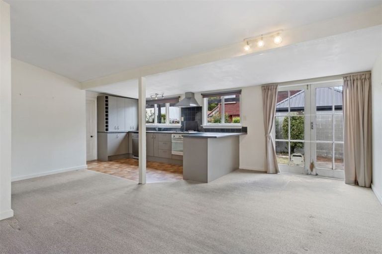 Photo of property in 208 Springfield Road, St Albans, Christchurch, 8014