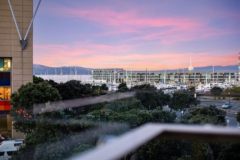 Photo of property in Piermont Apartments, 3d/82 Cable Street, Te Aro, Wellington, 6011