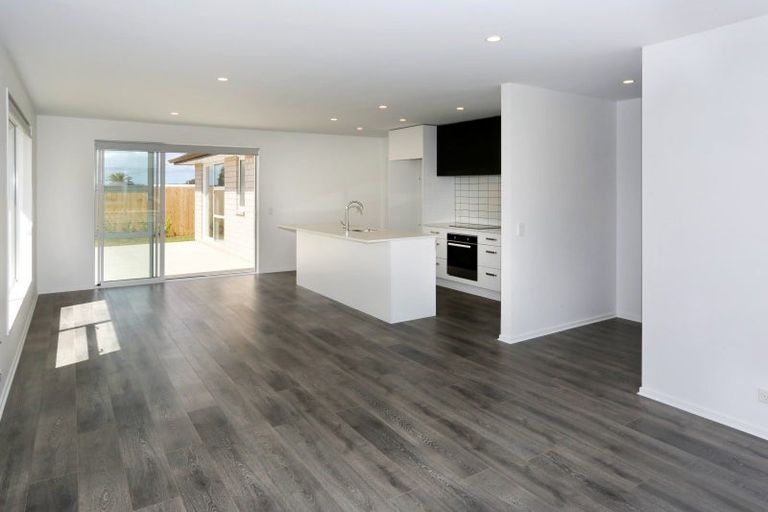 Photo of property in 12 Olivia Road, Pukekohe, 2120