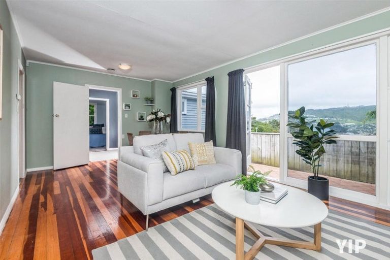 Photo of property in 41 Chesterton Street, Johnsonville, Wellington, 6037