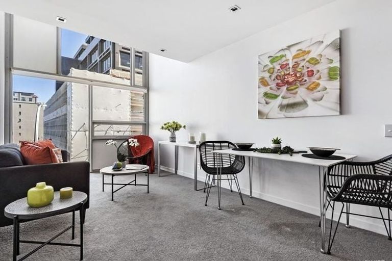 Photo of property in Monument Apartments, 3b/245 Wakefield Street, Te Aro, Wellington, 6011