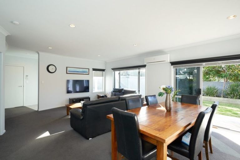 Photo of property in 28a King Street, Taradale, Napier, 4112