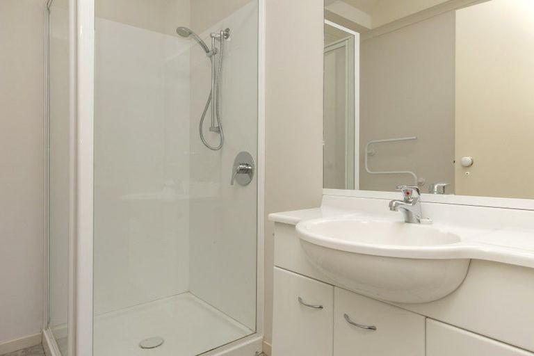 Photo of property in 41 Lakeridge Close, Rangatira Park, Taupo, 3330