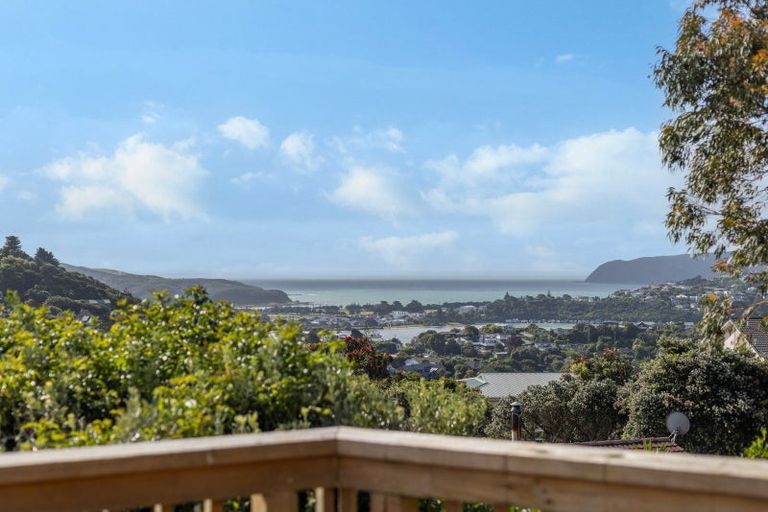 Photo of property in 40 Mercury Way, Whitby, Porirua, 5024