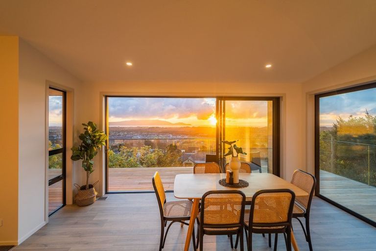 Photo of property in 92 Kotare Street, Waikanae, 5036