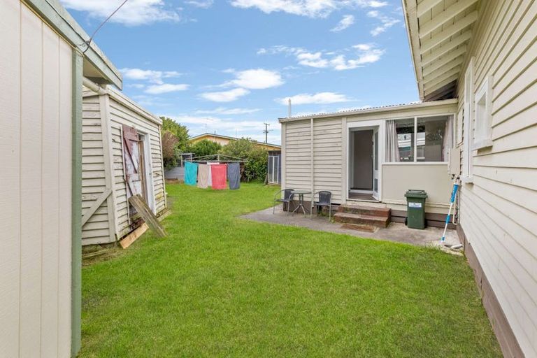 Photo of property in 2 Moore Avenue, Tawhero, Whanganui, 4501