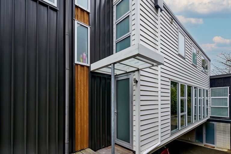 Photo of property in 321b The Terrace, Te Aro, Wellington, 6011