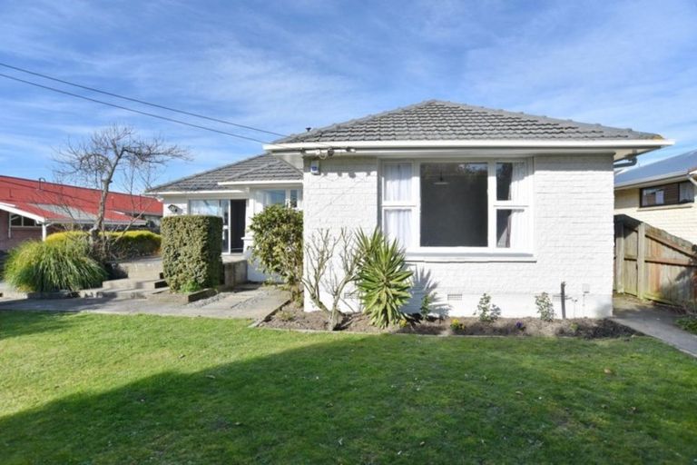 Photo of property in 24 Withells Road, Avonhead, Christchurch, 8042