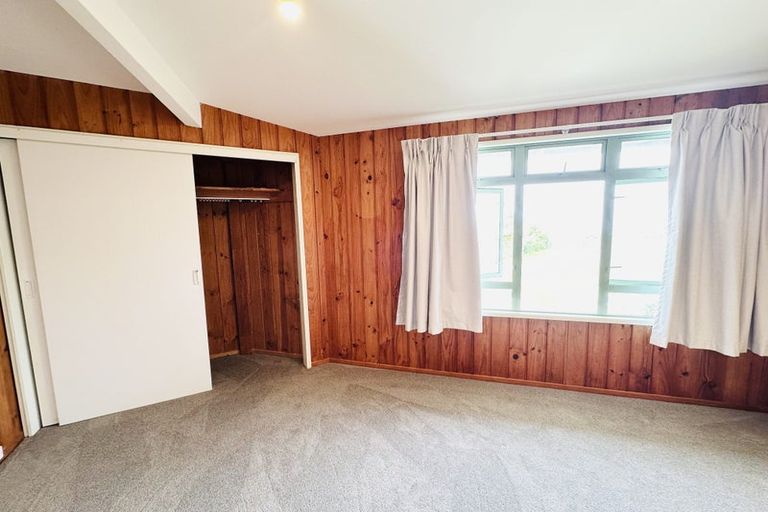 Photo of property in 1413 Whangaparaoa Road, Army Bay, Whangaparaoa, 0930