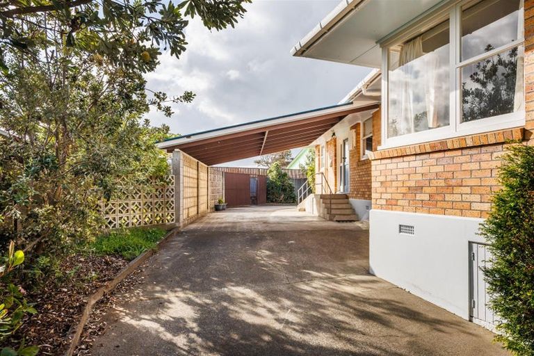 Photo of property in 197 Bridge Street, Bulls, 4818