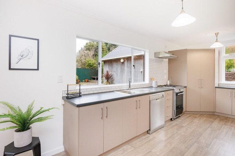 Photo of property in 20 Karina Terrace, Roslyn, Palmerston North, 4414